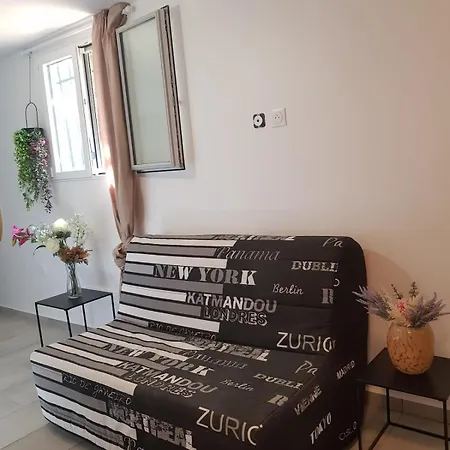 Apartment Near Paris Few Minutes And Next Train Station